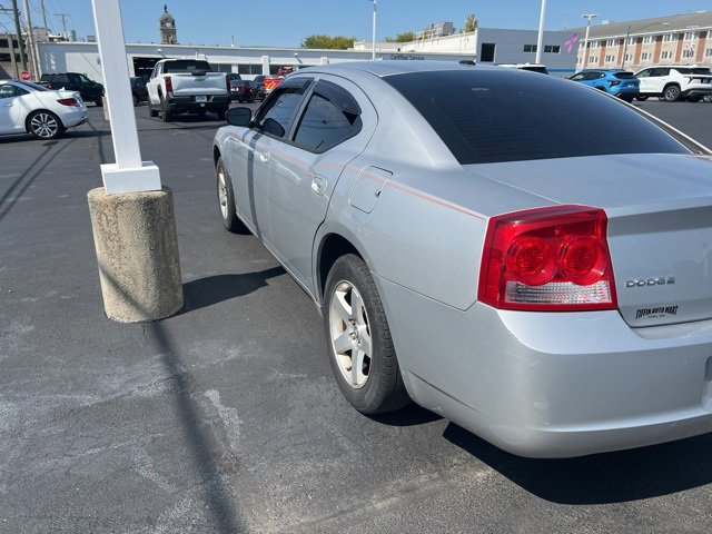 2009 Dodge Charger SXT photo 2