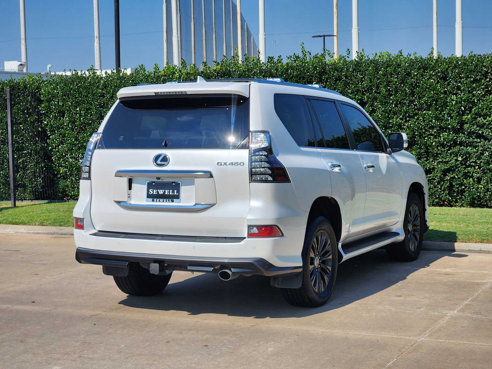 2023 Lexus GX 460 Premium photo 3