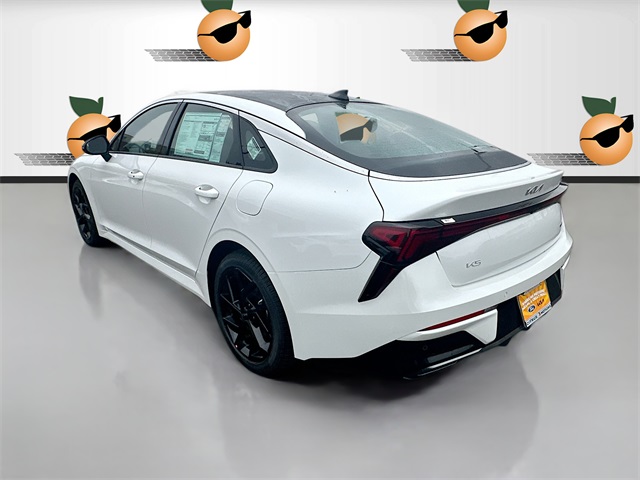 2026 Kia K5 GT-Line photo 5