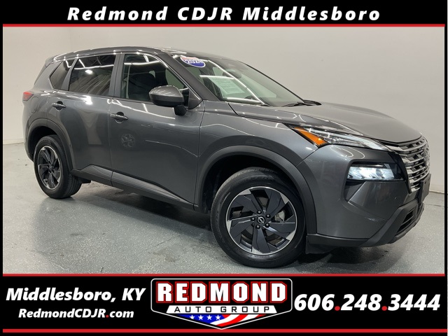 2024 Nissan Rogue SV's photo