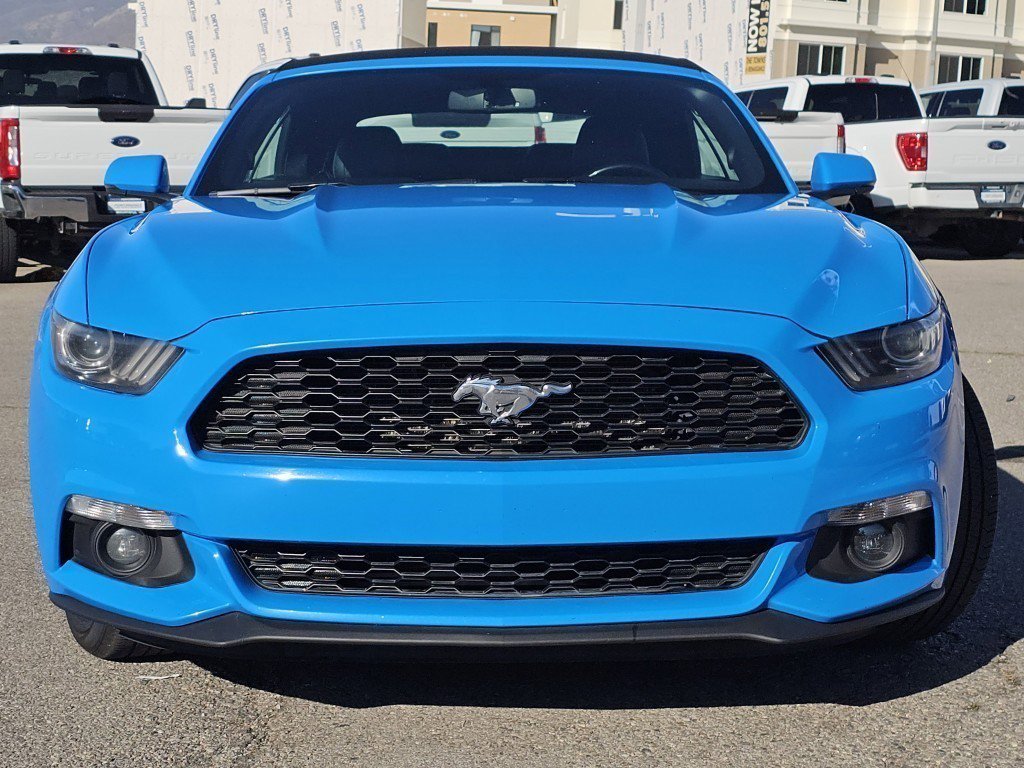 2017 Ford Mustang EcoBoost Premium photo 3