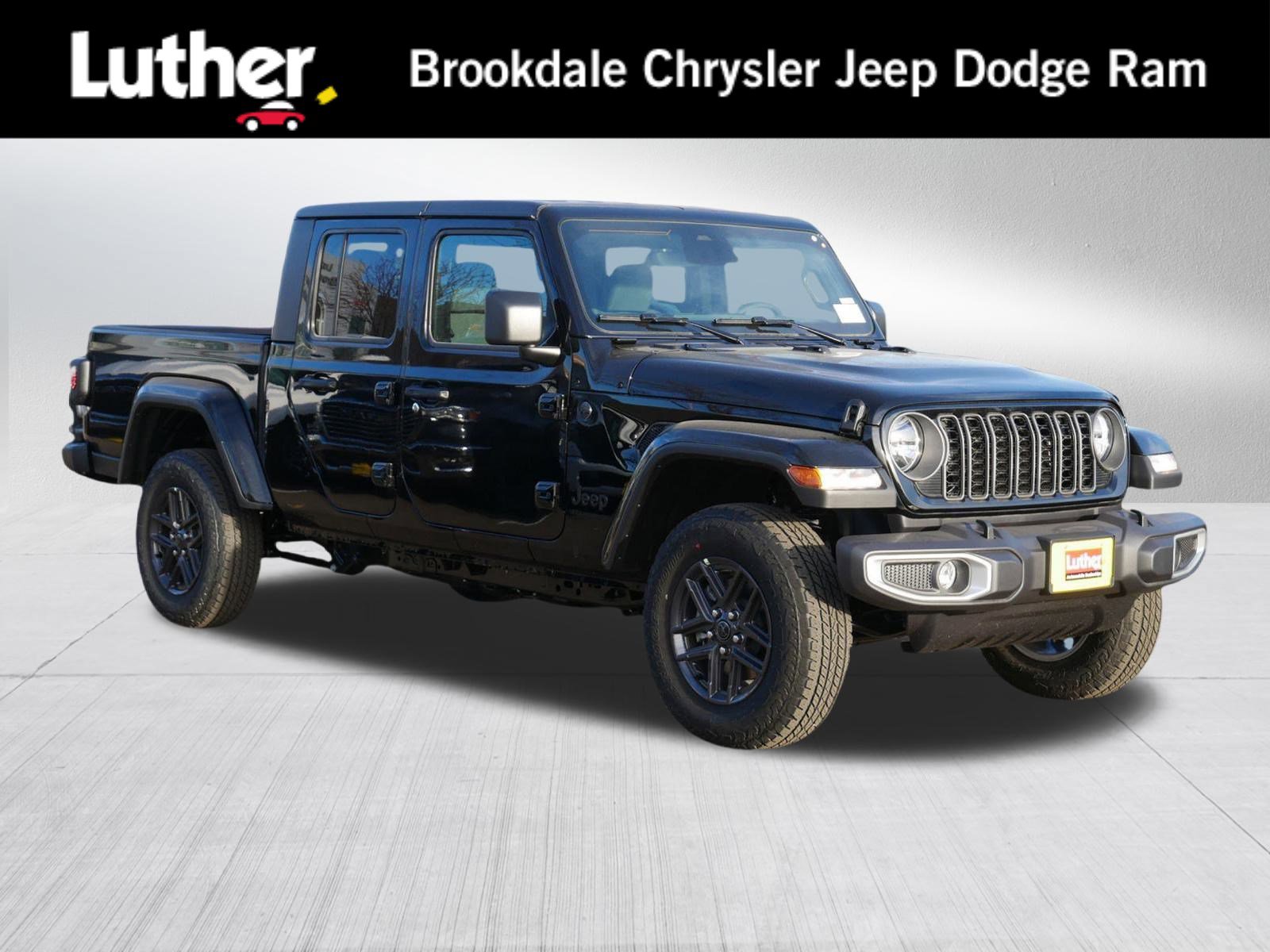 2026 Jeep Gladiator Sport S's photo