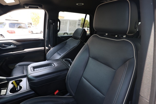 2023 Chevrolet Tahoe Premier photo 13