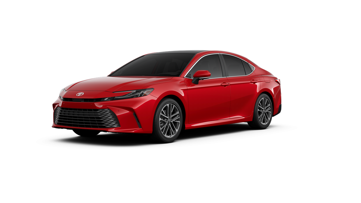2026 Toyota Camry XLE's photo