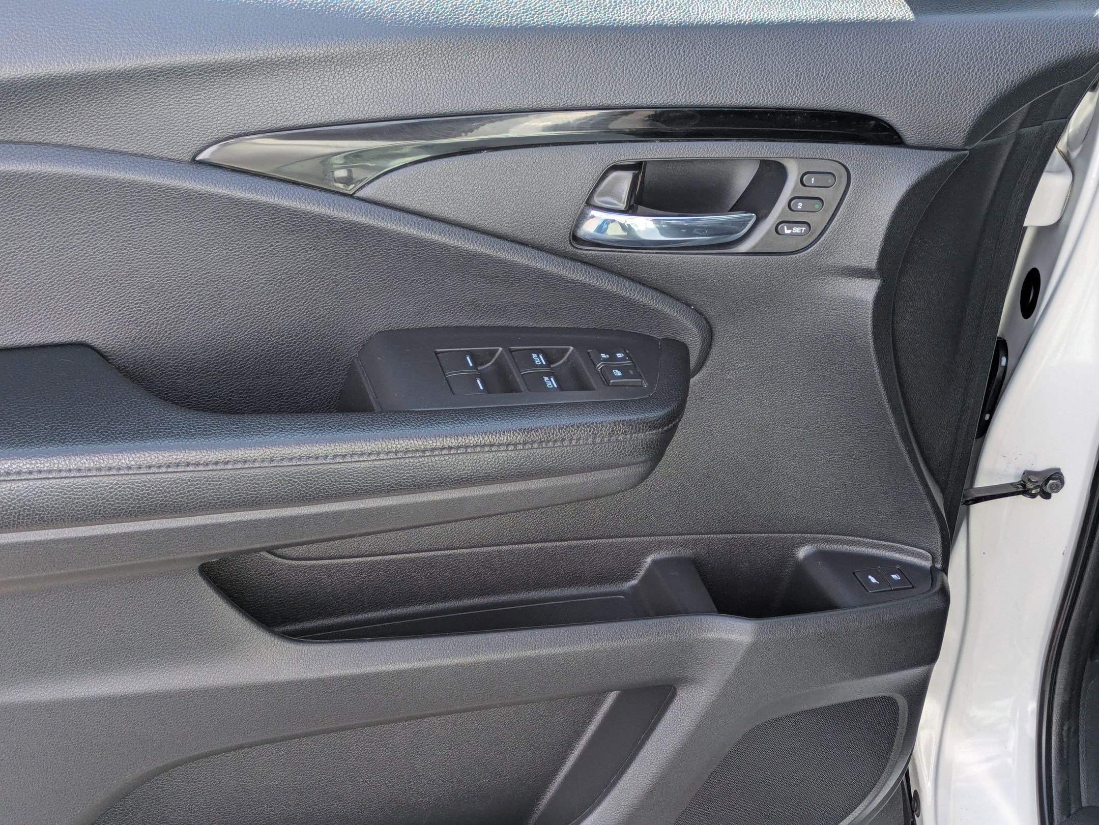 2018 Honda Pilot Elite photo 11