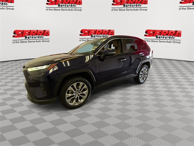 2022 Toyota RAV4 Limited photo 5