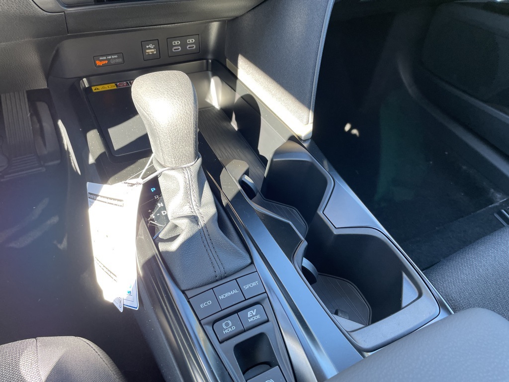 2026 Toyota Camry LE photo 11