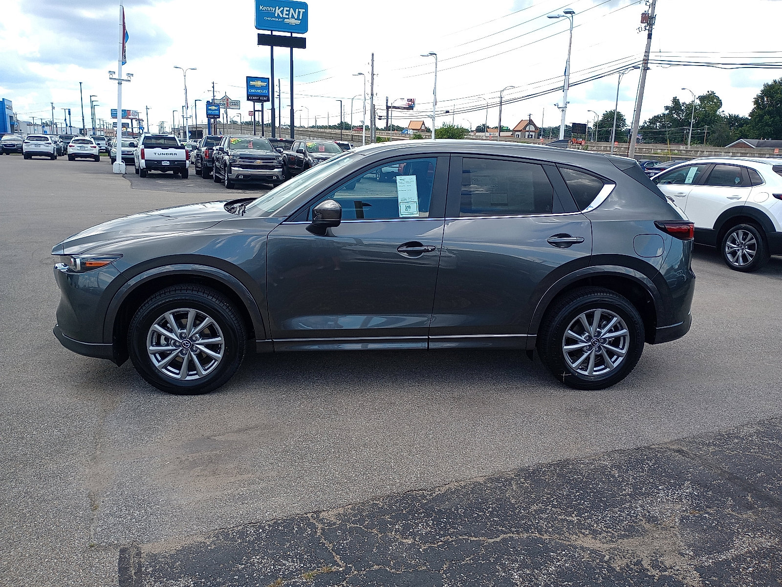 2025 Mazda CX-5 2.5 Select photo 4