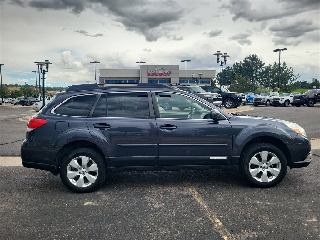 2012 Subaru Outback 2.5i Limited photo 3