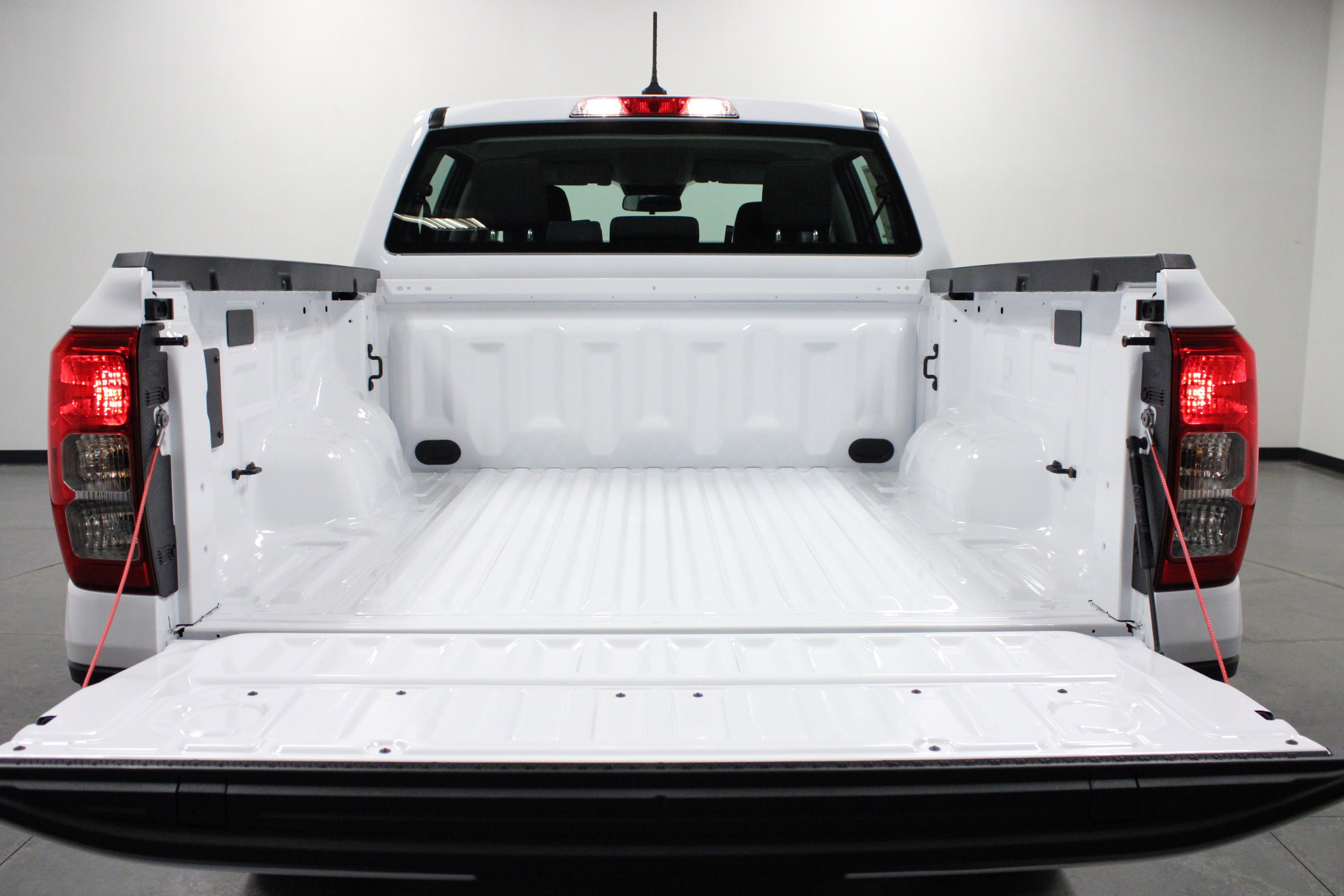 2025 Ford Ranger XL photo 12