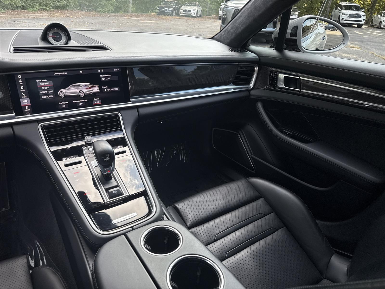 2020 Porsche Panamera GTS photo 17
