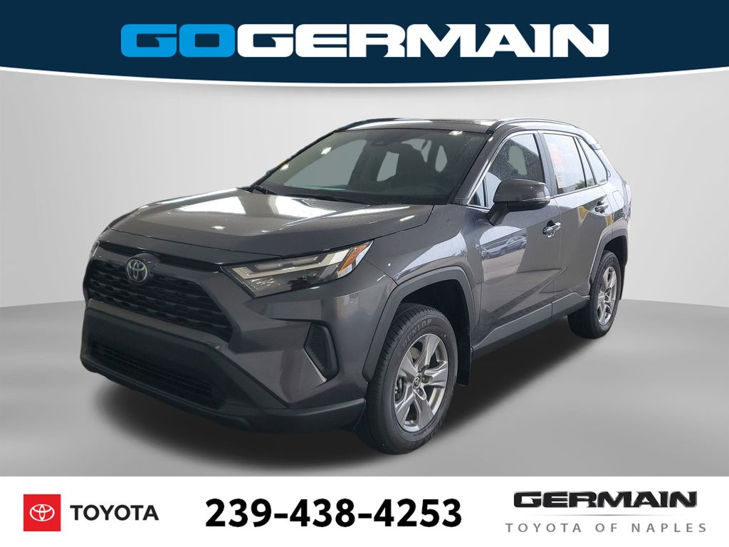 2025 Toyota RAV4 XLE's photo