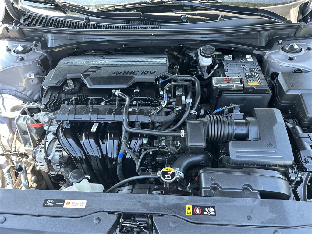 2023 Hyundai Elantra SEL photo 12