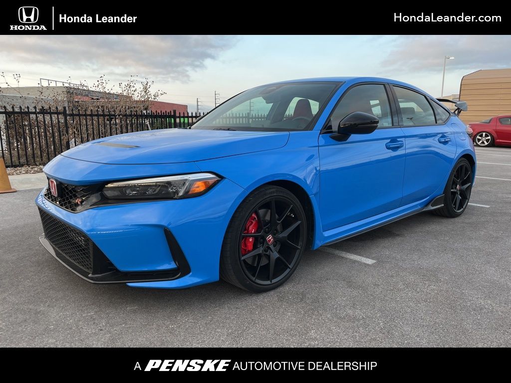 2024 Honda Civic Hatchback Type-R's photo