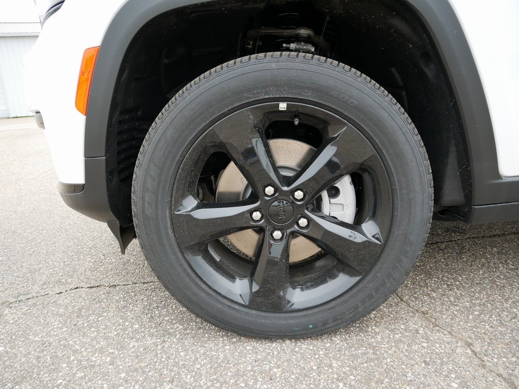 2025 Jeep Grand Cherokee Altitude X photo 4