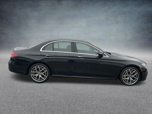 2022 Mercedes Benz E 350 photo 3