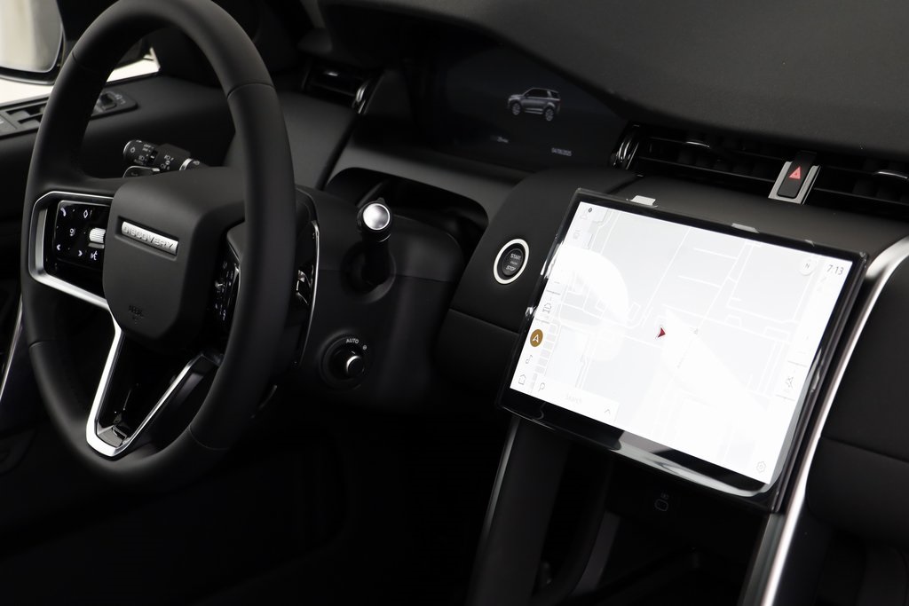 2025 Land Rover Discovery Sport S photo 19