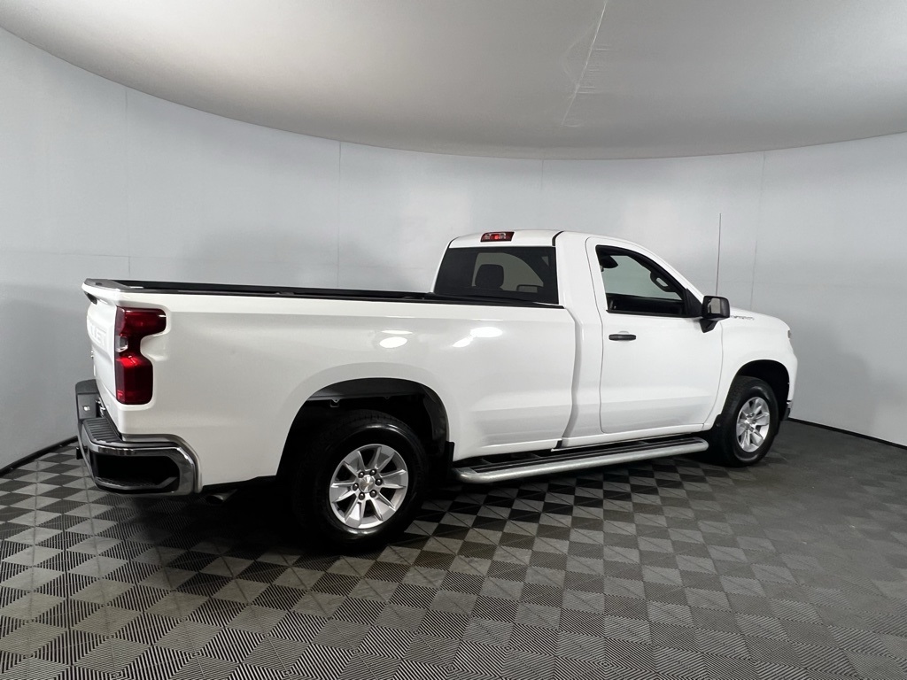 2024 Chevrolet Silverado 1500 photo 3