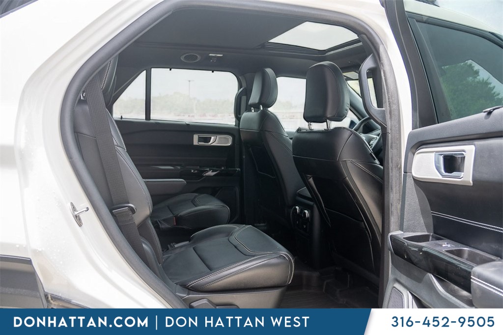 2023 Ford Explorer ST photo 22