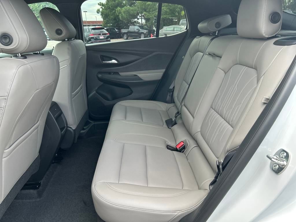 2025 Buick Envista Avenir photo 21