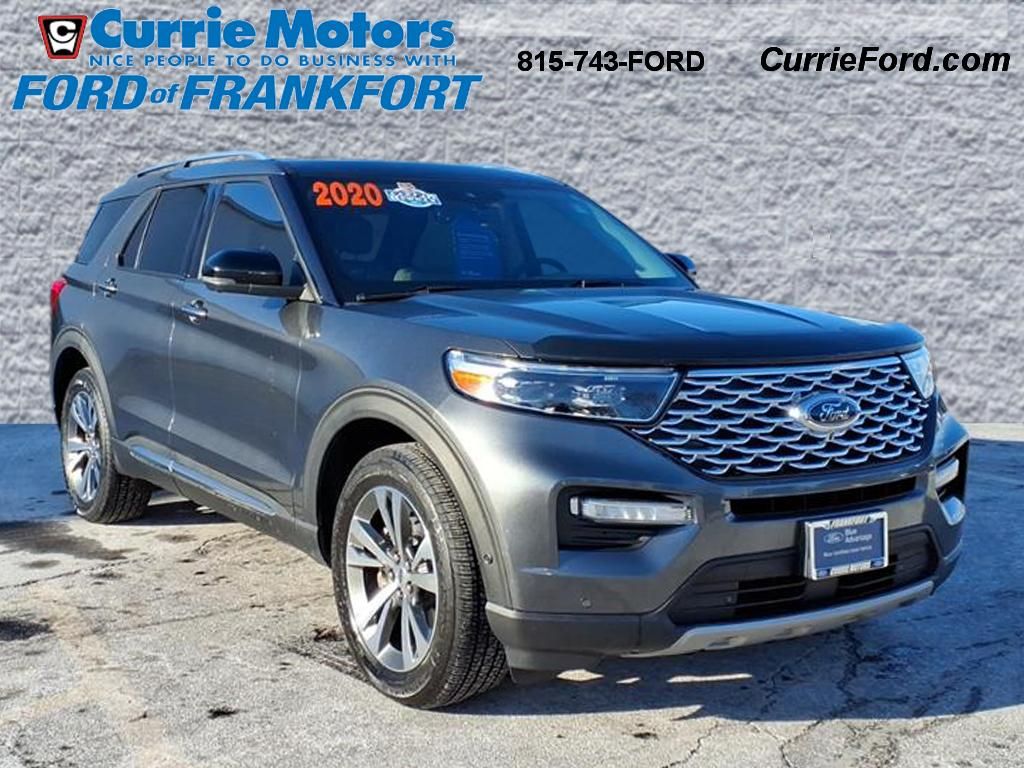 2020 Ford Explorer Platinum's photo