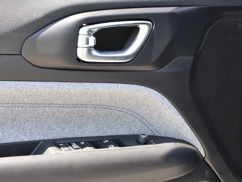 2025 Jeep Compass Latitude photo 20
