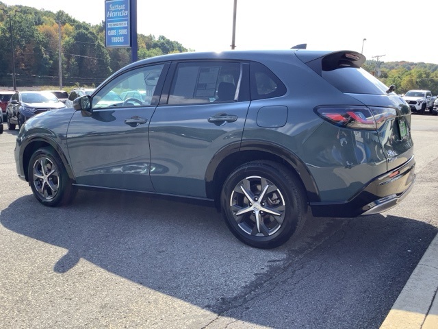 2024 Honda HR-V EX-L photo 2
