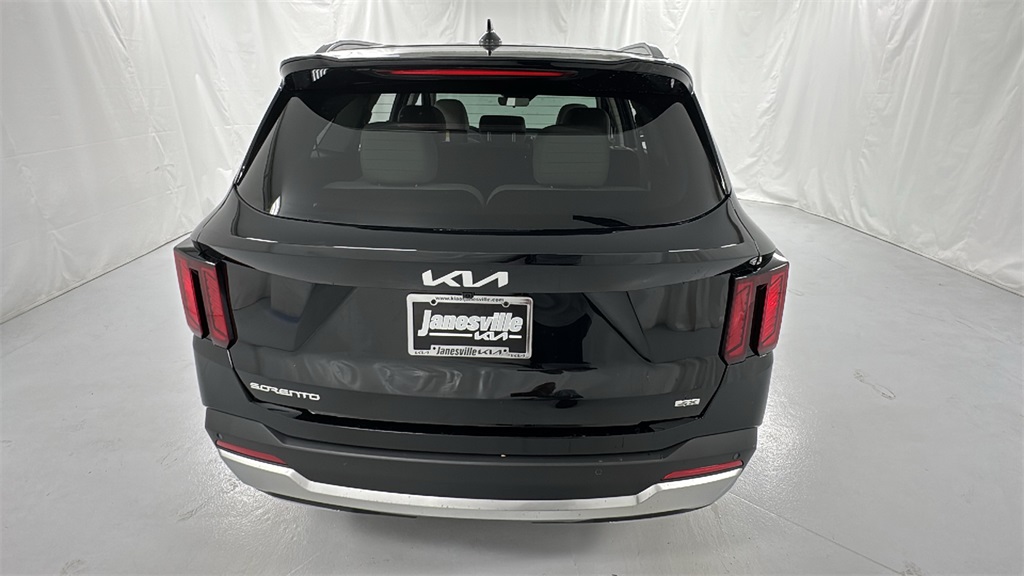 2025 Kia Sorento S photo 4