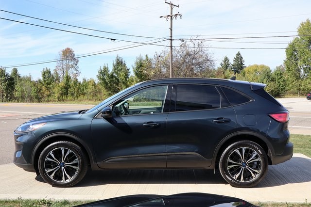 2022 Ford Escape SE photo 21