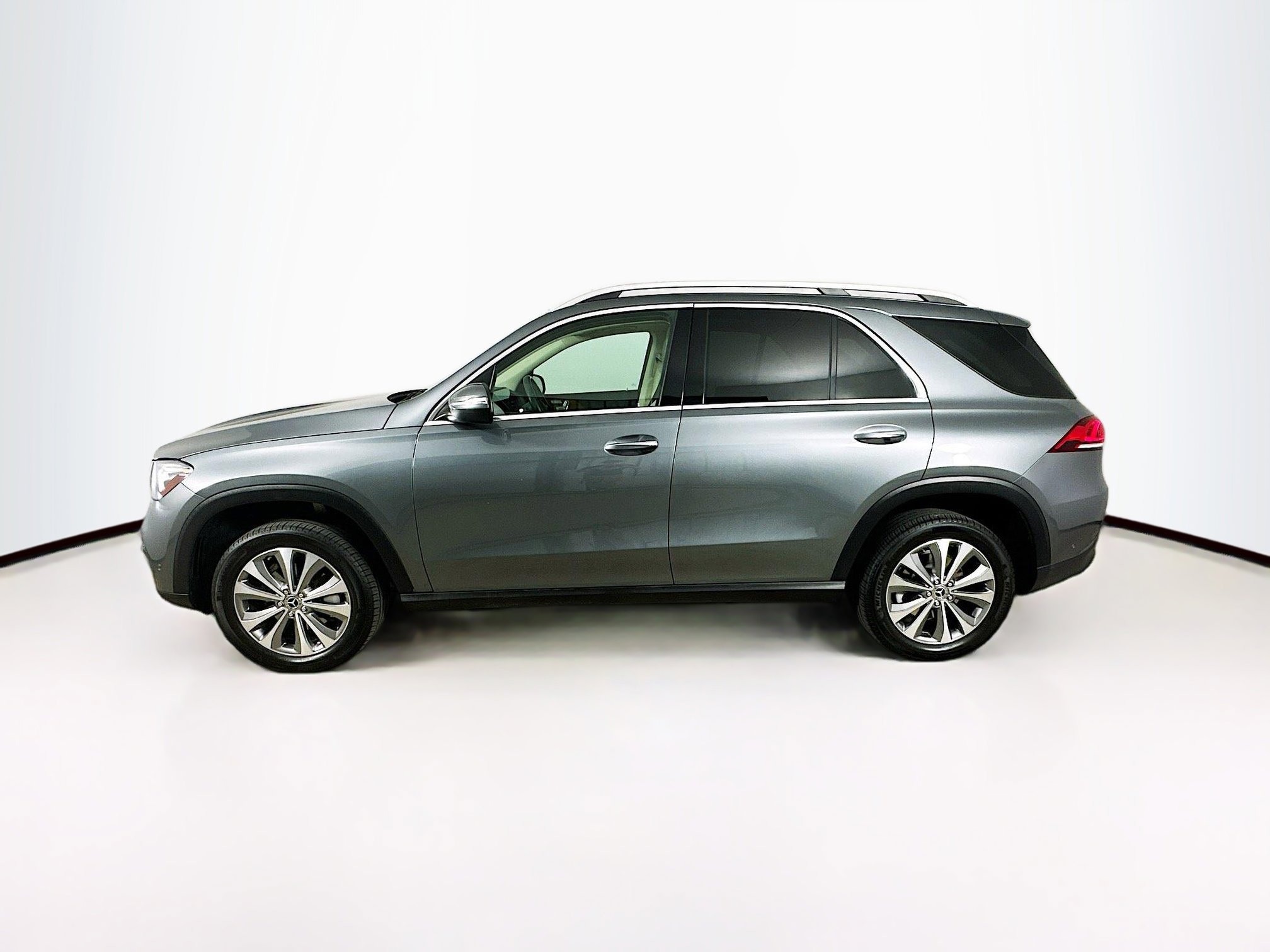 2020 Mercedes Benz GLE 350 4MATIC photo 2