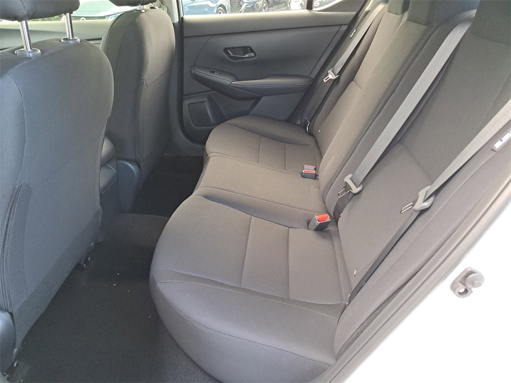 2025 Nissan Sentra S photo 12