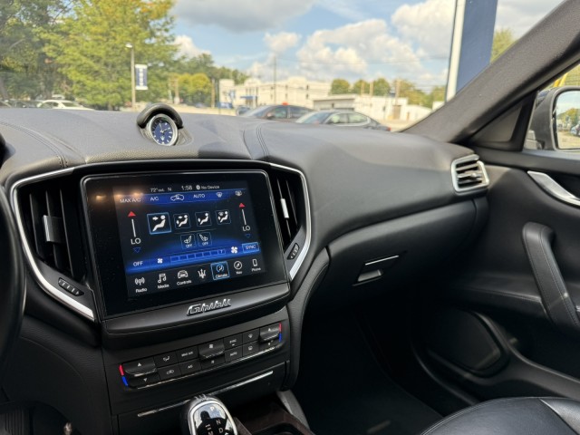 2018 Maserati Ghibli S Q4 photo 25