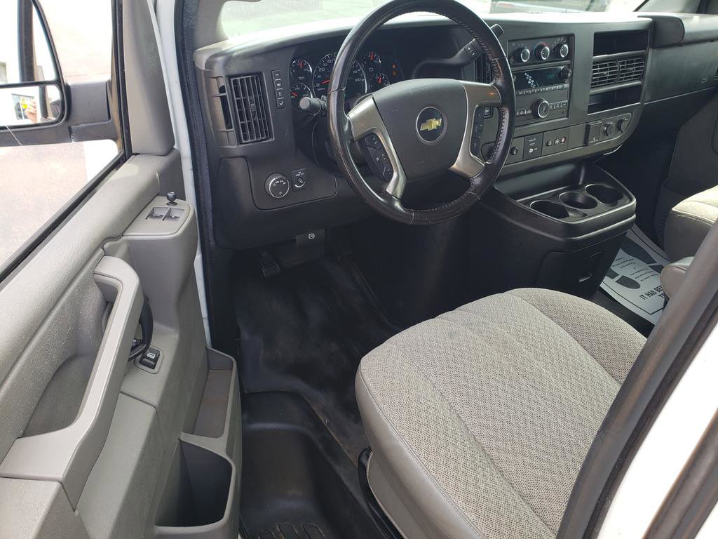 2017 Chevrolet Express 2500 Cargo photo 7