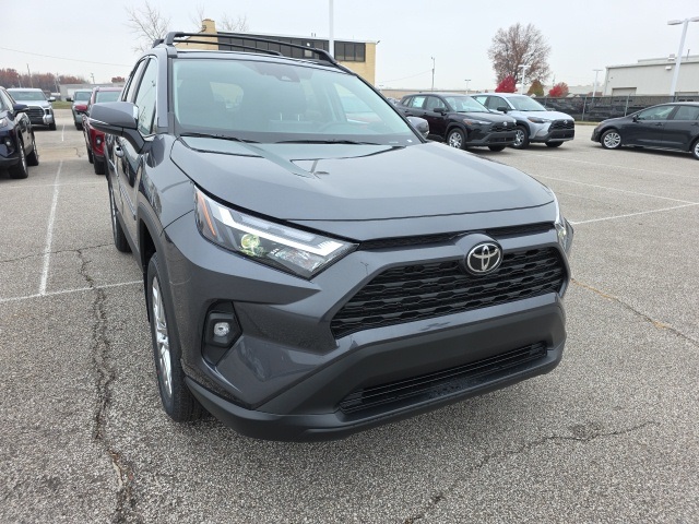 2025 Toyota RAV4 XLE Premium's photo