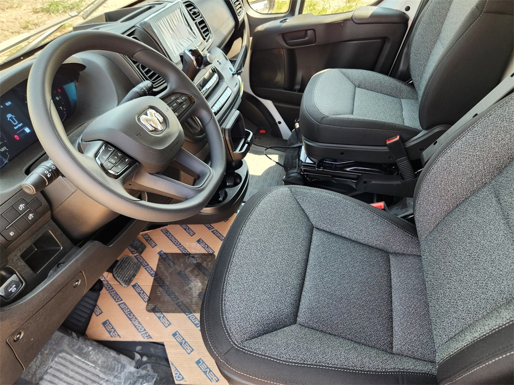 2026 Ram ProMaster 2500 photo 8