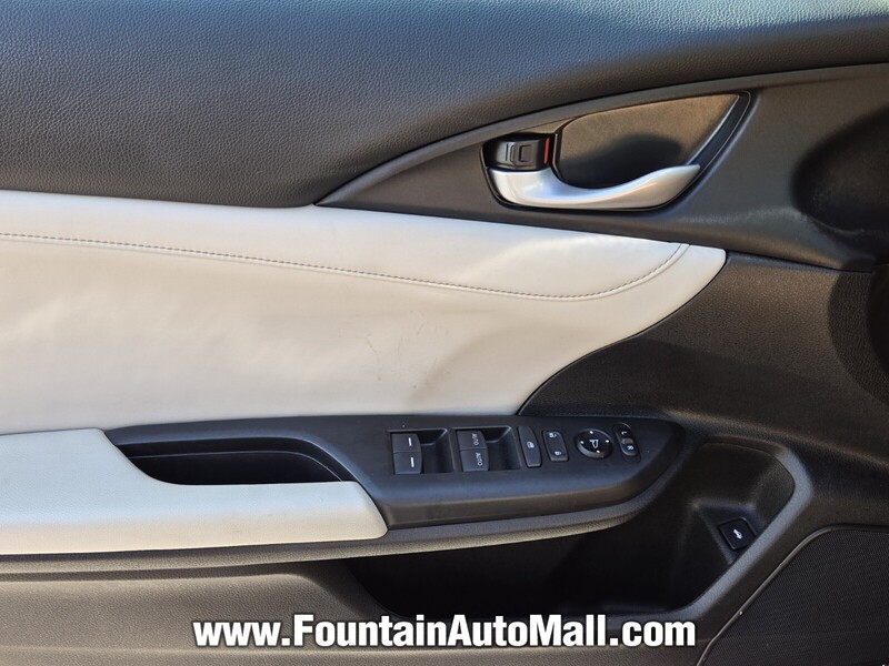 2019 Honda Insight Touring photo 20