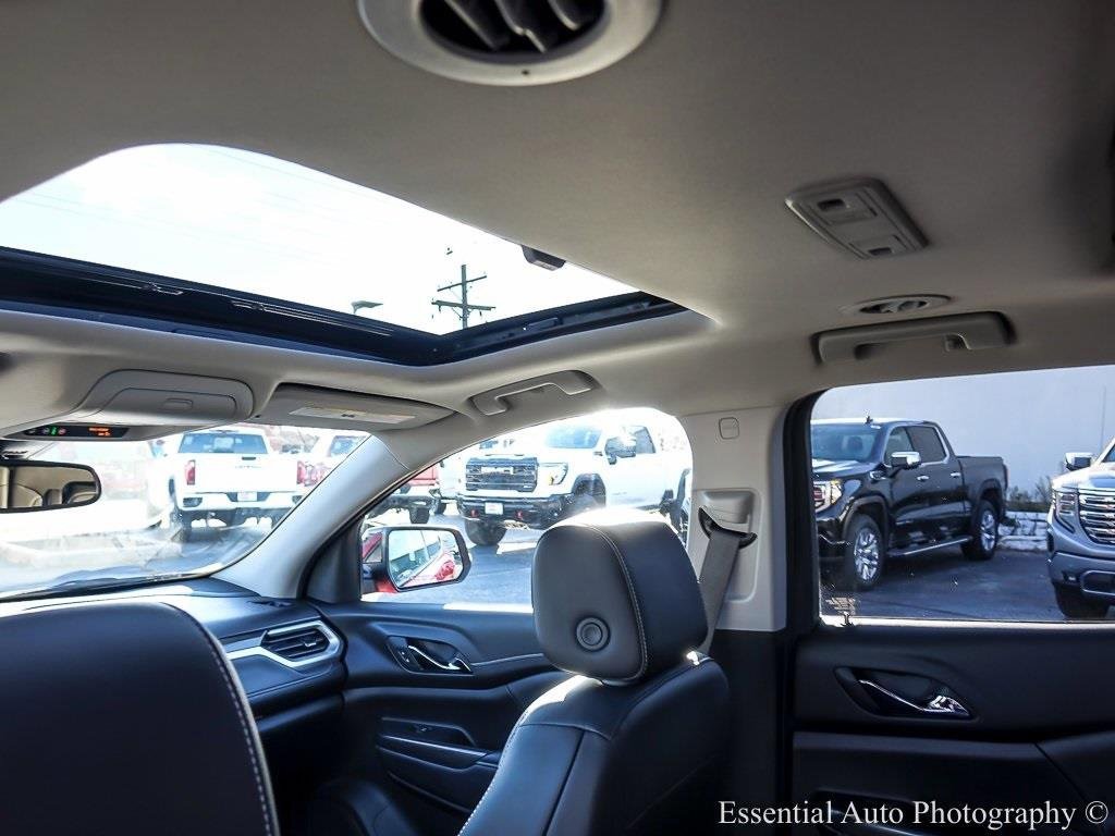 2023 GMC ACADIA - Image 11