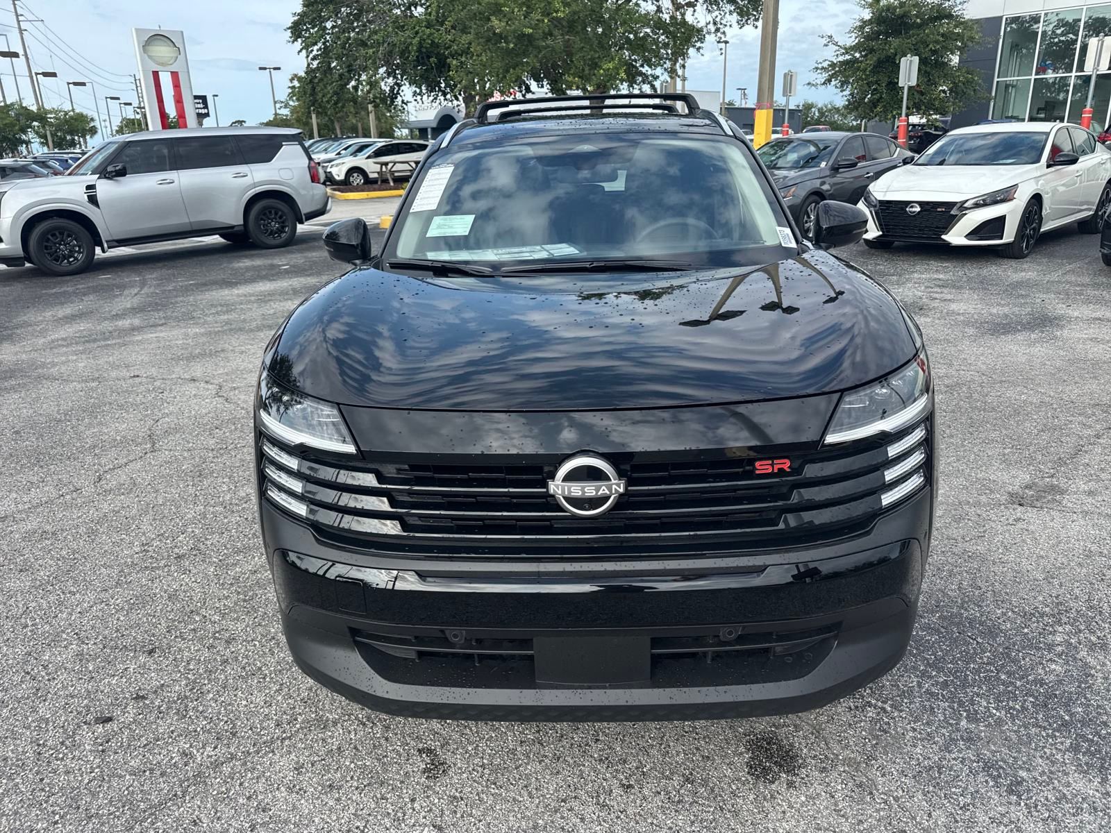 2025 Nissan Kicks SR photo 3