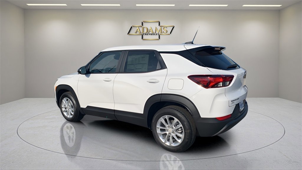2026 Chevrolet Trailblazer LS photo 3