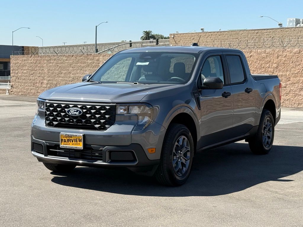 2025 Ford Maverick XLT photo 3