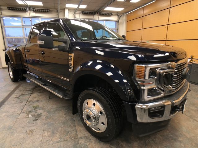 2021 Ford F-450 Super Duty Lariat's photo