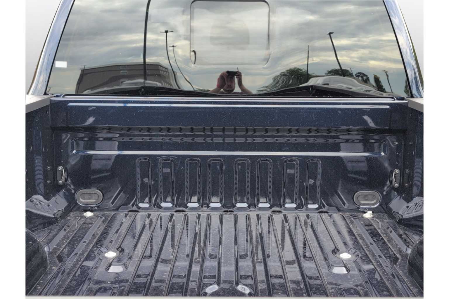 2025 Ford F-250 Lariat photo 17