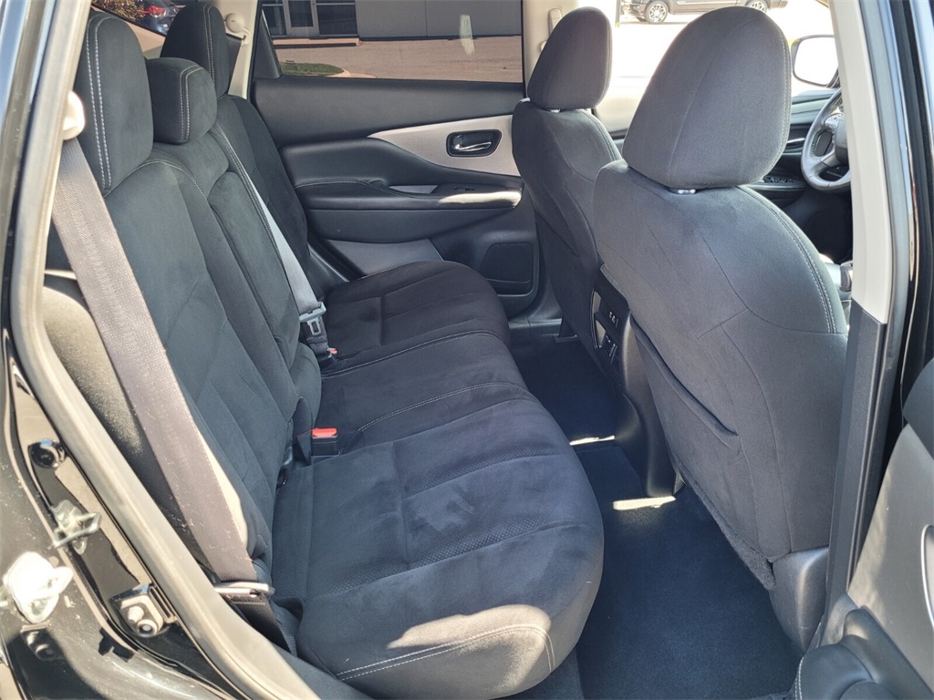 2021 Nissan Murano SV photo 11