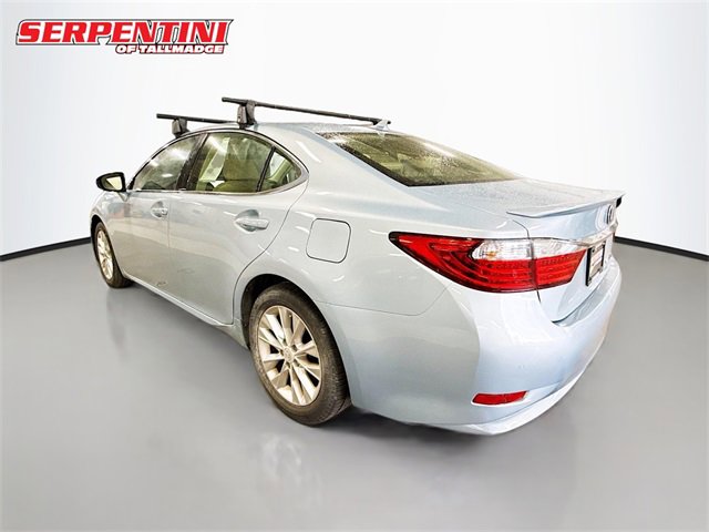 2014 Lexus ES 300h photo 7