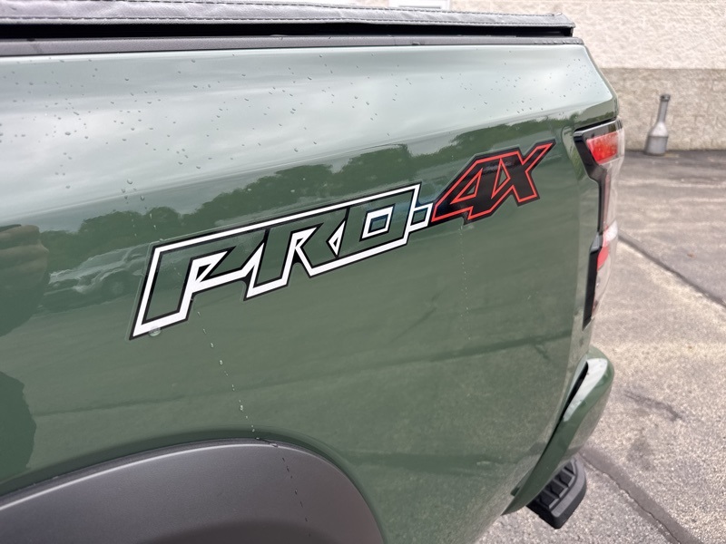 2023 Nissan Frontier PRO-4X Crew Cab photo 36