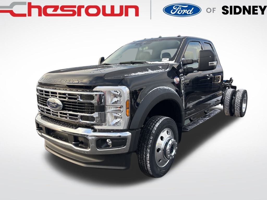 2026 Ford F-450 Super Duty Chassis Cab XLT's photo