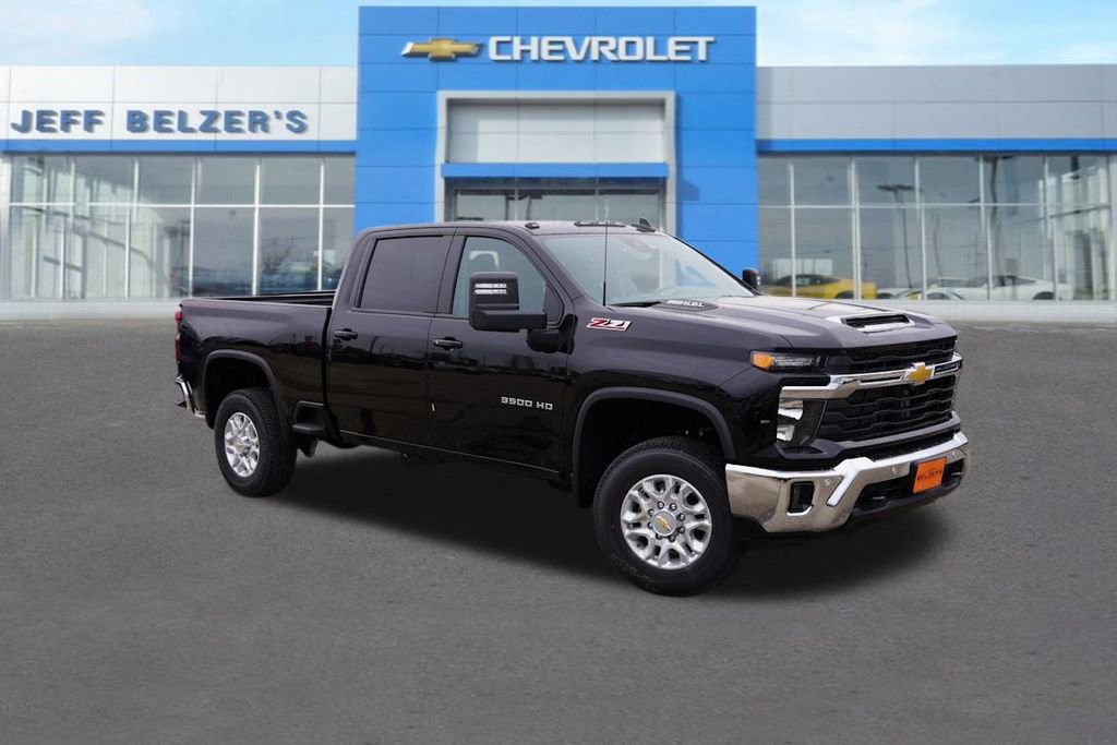 2026 Chevrolet Silverado 3500HD LT's photo
