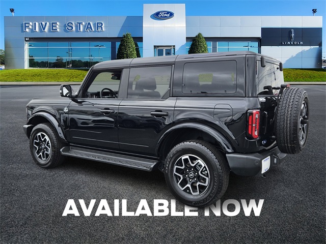 2025 Ford Bronco Outer Banks photo 4