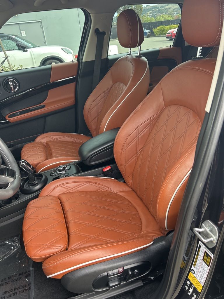 2023 Mini Cooper S Iconic photo 4