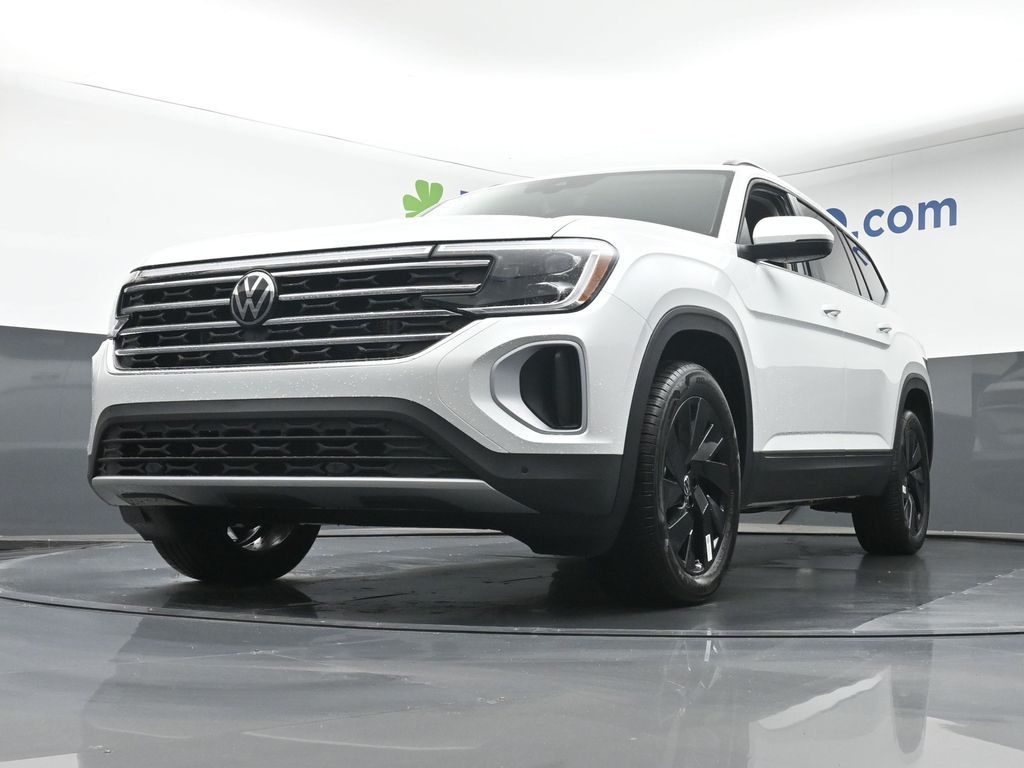 2026 Volkswagen Atlas SE Technology photo 4